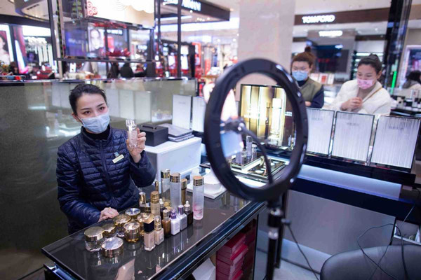 employee promotes products in Hangzhou.jpg