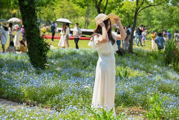 woman xixi wetland.jpg