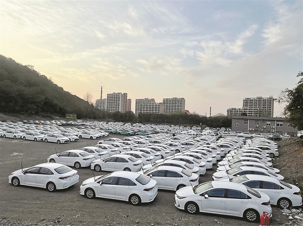 Hangzhou handles first shipment of used cars