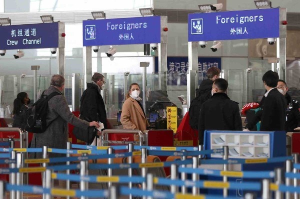 China's immigration service platform receives over 10m calls from home, abroad