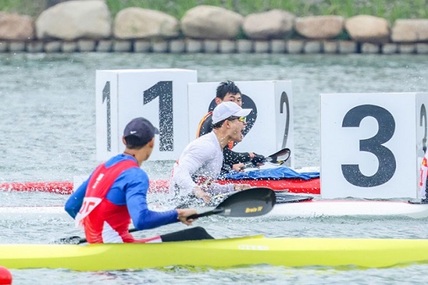 Grand water sports party held on the Grand Canal