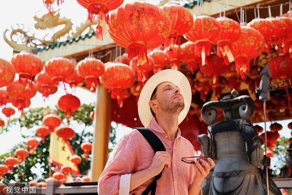 'China Travel' boom: What foreign tourists think about the real China