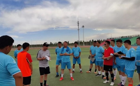 ​Zhejiang soccer association assists Xinjiang youngsters